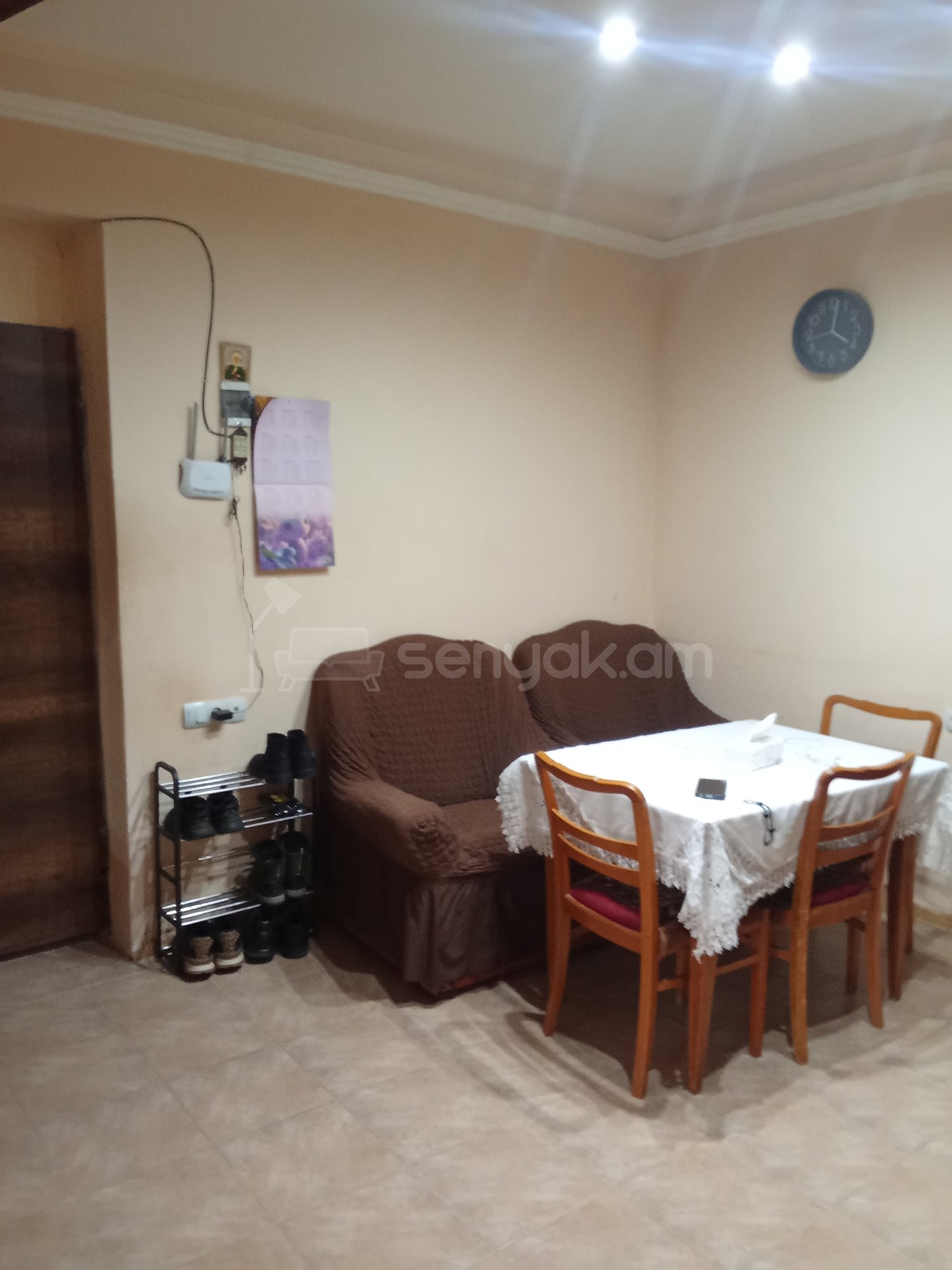 3 Սենյականոց Բնակարան Քարե Շենքում, 74քմ, 1/5 հարկ, Կապիտալ Վերանորոգված