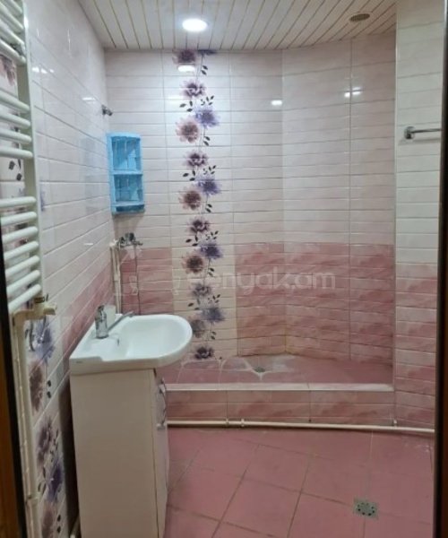 3 Սենյականոց Բնակարան, 65քմ, 10/12 հարկ, Կապիտալ Վերանորոգված, Կահավորված, Արևկող