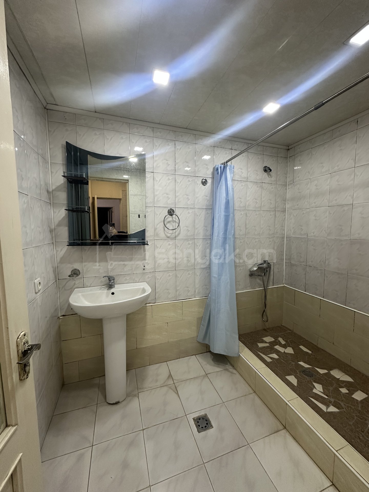 3 Սենյականոց Սեփական Տուն, 100քմ, Կոսմետիկ Վերանորոգված, Մասամբ Կահավորված