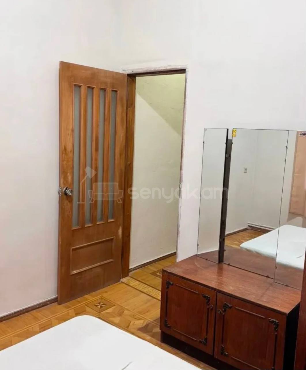 3 Սենյականոց Բնակարան Քարե Շենքում, 56քմ, 3/3 հարկ, Կոսմետիկ Վերանորոգված, Կահավորված