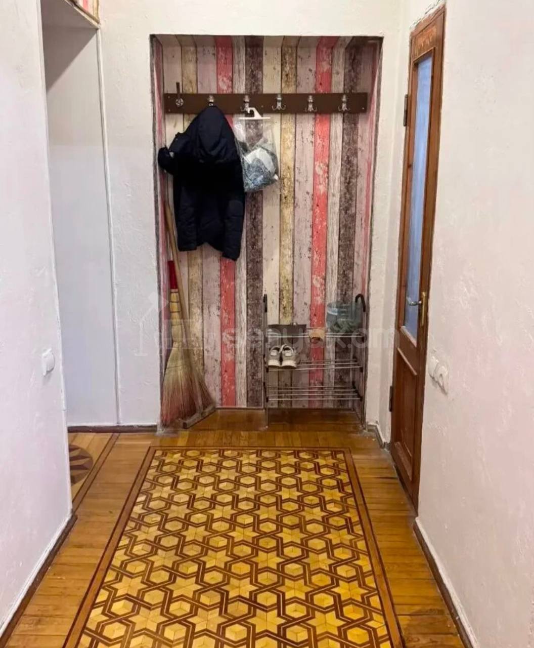 3 Սենյականոց Բնակարան Քարե Շենքում, 56քմ, 3/3 հարկ, Կոսմետիկ Վերանորոգված, Կահավորված