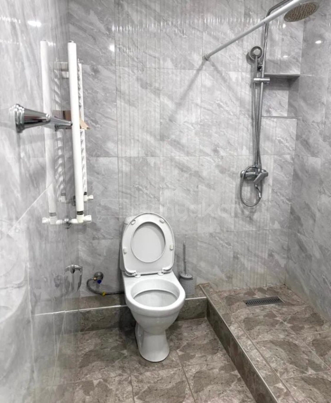 2 Սենյականոց Բնակարան Քարե Շենքում, 40քմ, 3/6 հարկ, Կապիտալ Վերանորոգված, Կահավորված, Արևկող