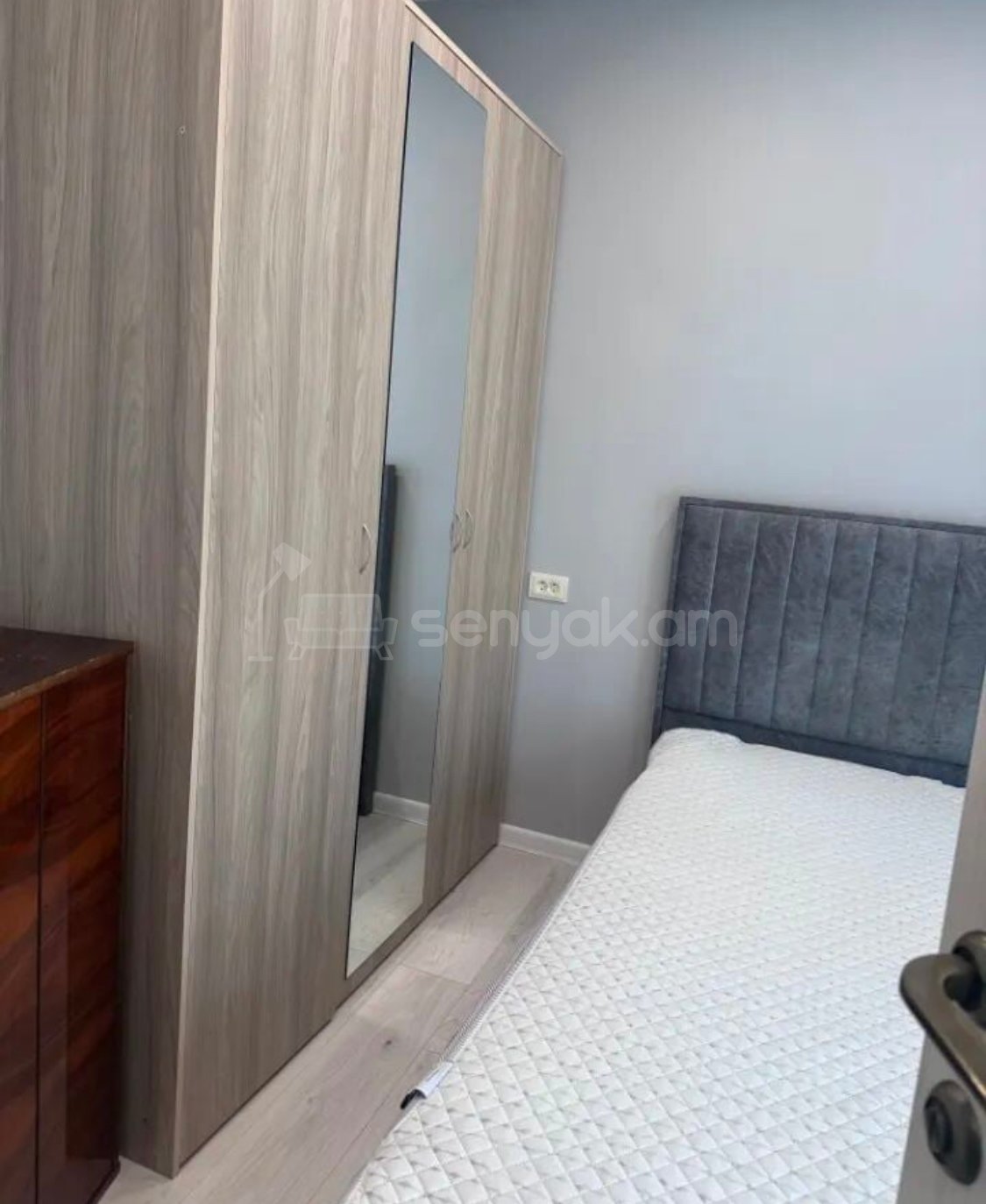 2 Սենյականոց Բնակարան Քարե Շենքում, 40քմ, 3/6 հարկ, Կապիտալ Վերանորոգված, Կահավորված, Արևկող