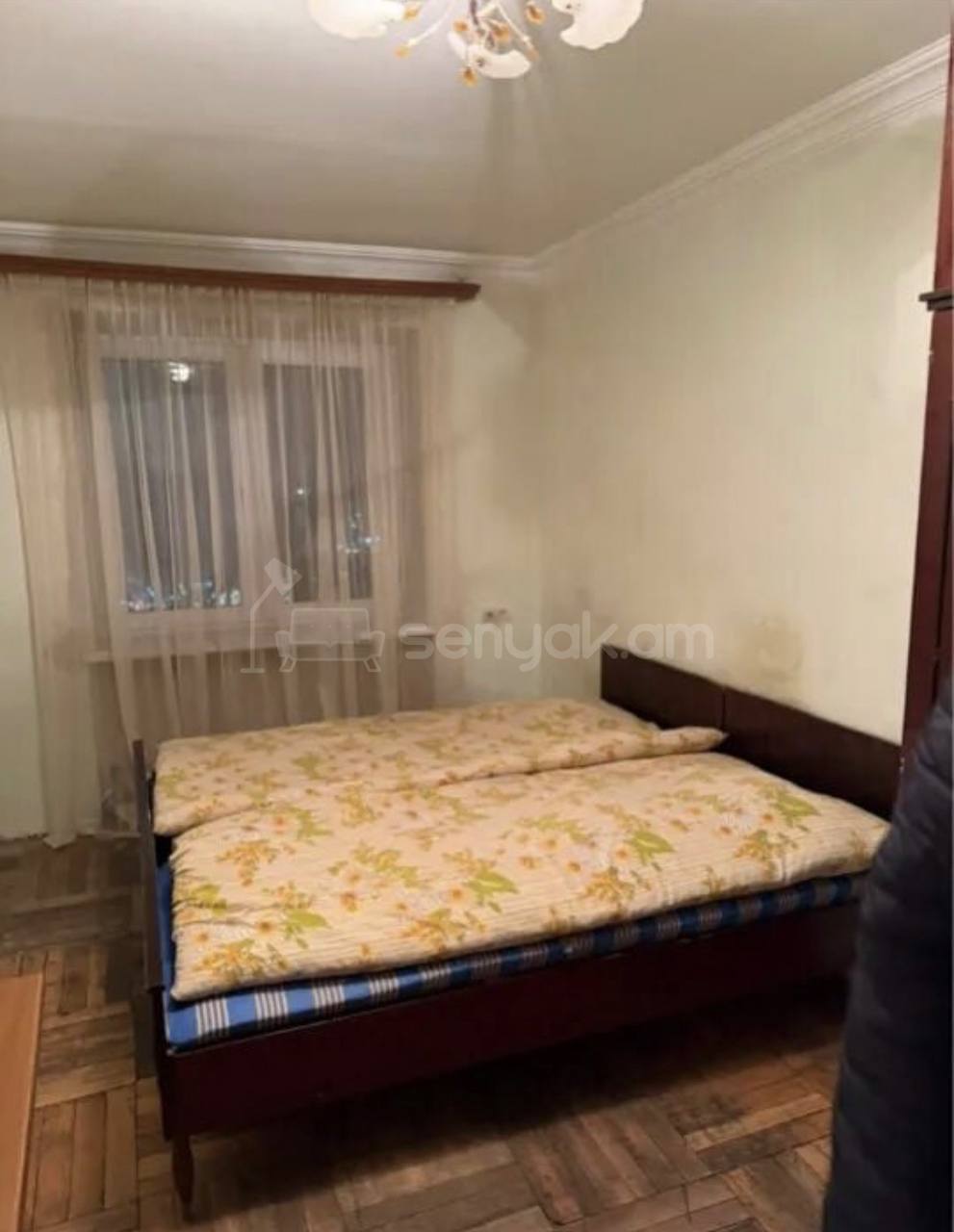 3 Սենյականոց Բնակարան Քարե Շենքում, 85քմ, 3/6 հարկ, Նորմալ Վիճակում, Կահավորված