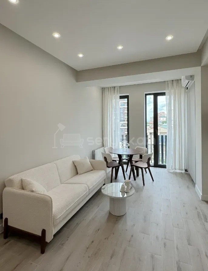 2 Սենյականոց Բնակարան Նորակառույցում, 43քմ, 6/7 հարկ, Կապիտալ Վերանորոգված