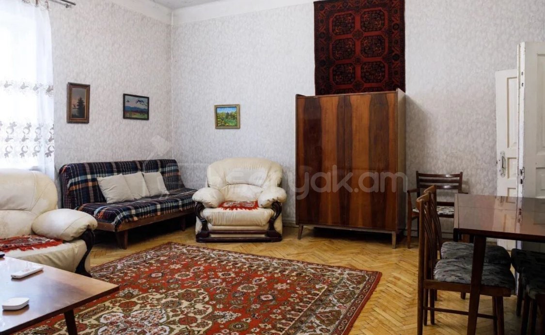 2 Սենյականոց Բնակարան Քարե Շենքում, 70քմ, 2/3 հարկ, Կոսմետիկ Վերանորոգված, Կահավորված