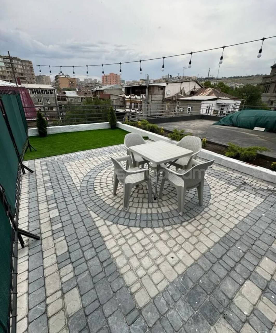 1 Սենյականոց Բնակարան Քարե Շենքում, 100քմ, 5/5 հարկ, Դիզայներական Վերանորոգված, Կահավորված