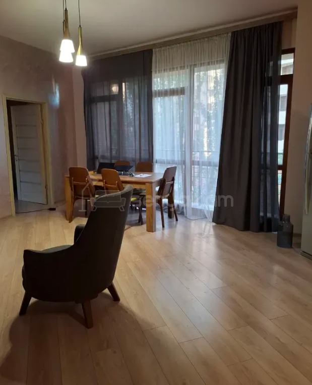 3 Սենյականոց Բնակարան Նորակառույցում, 111քմ, 5/18 հարկ, Դիզայներական Վերանորոգված