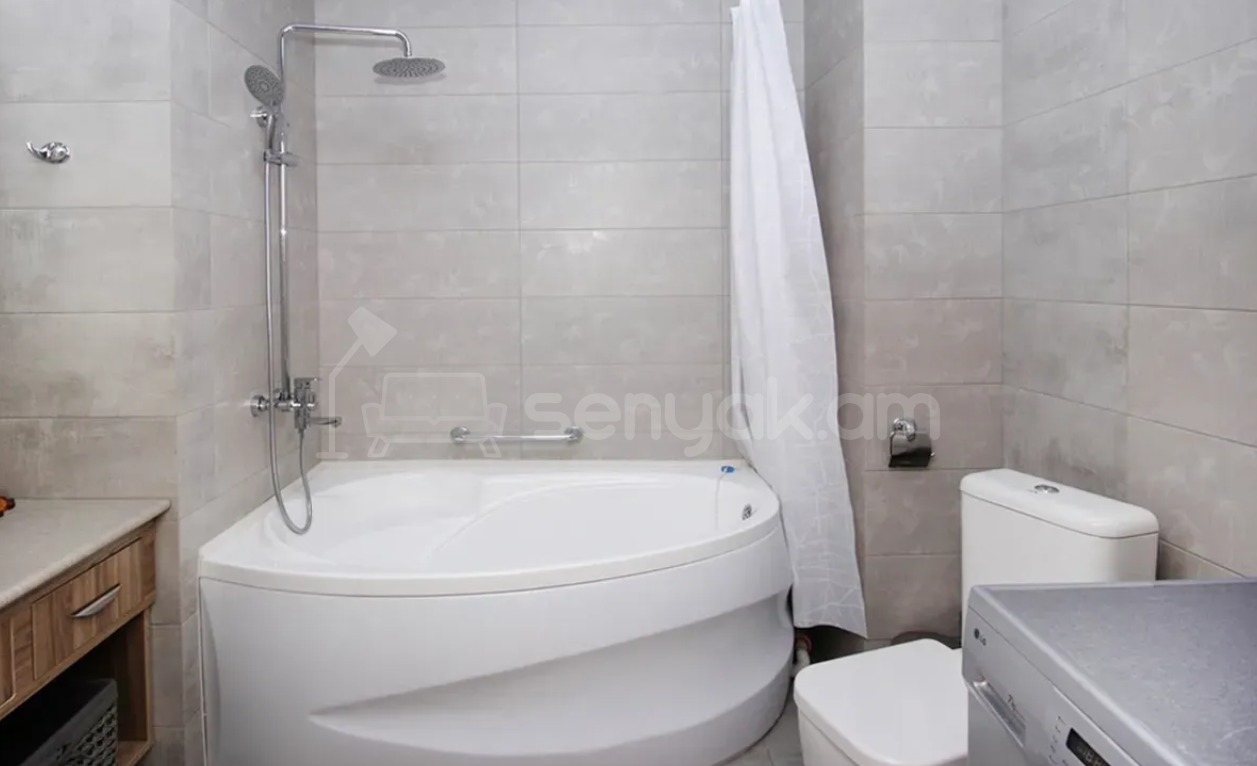 3 Սենյականոց Բնակարան Նորակառույցում, 111քմ, 5/18 հարկ, Դիզայներական Վերանորոգված