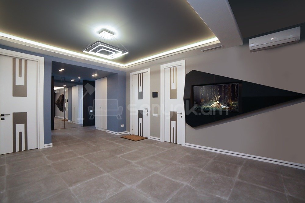 4 Սենյականոց Բնակարան Քարե Շենքում, 144քմ, 5/5 հարկ, Դիզայներական Վերանորոգված