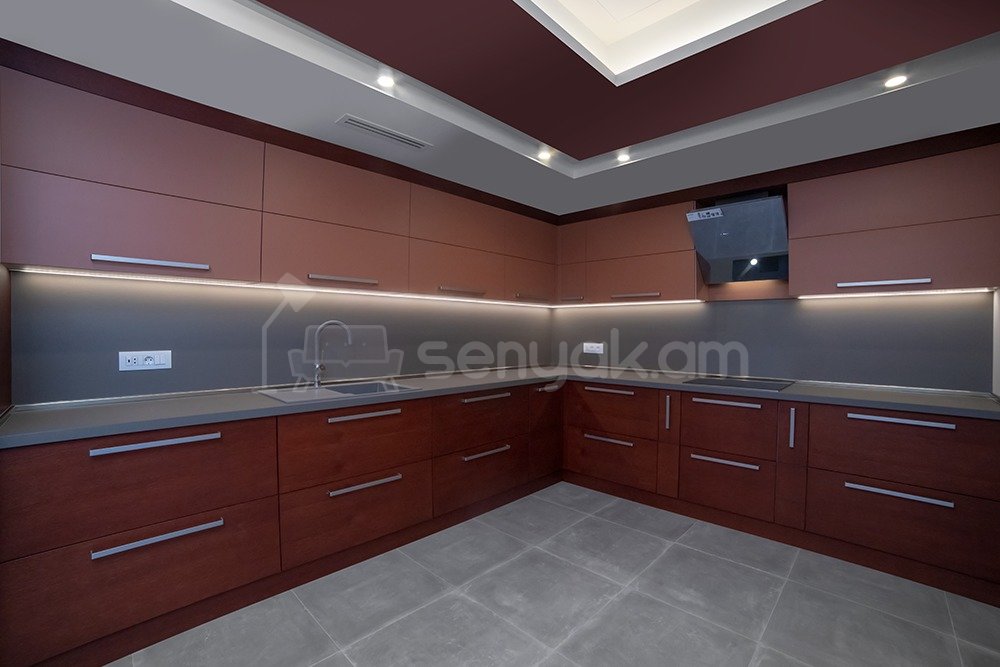 4 Սենյականոց Բնակարան Քարե Շենքում, 144քմ, 5/5 հարկ, Դիզայներական Վերանորոգված