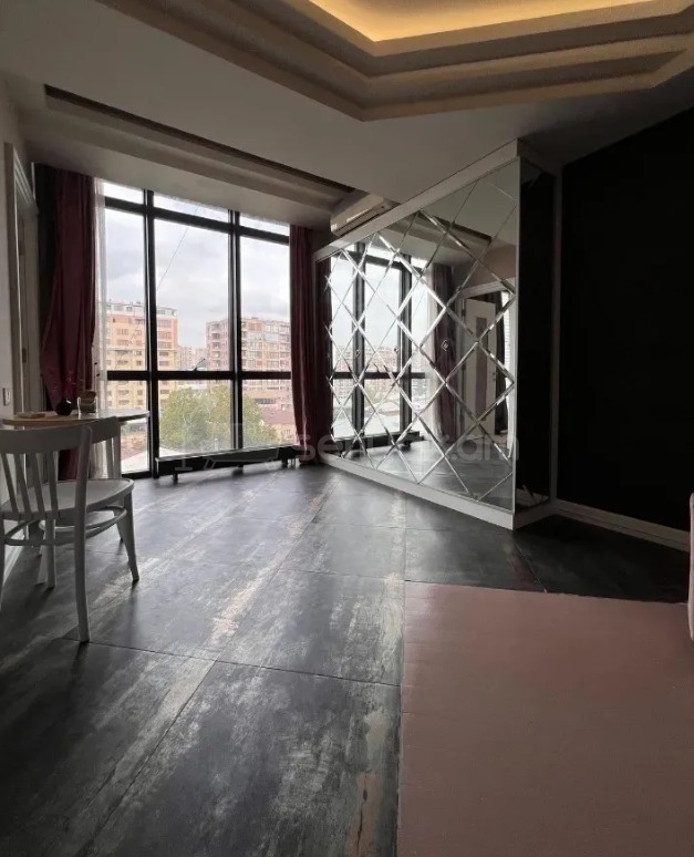 2 Սենյականոց Բնակարան, 43քմ, 9/10 հարկ, Դիզայներական Վերանորոգված