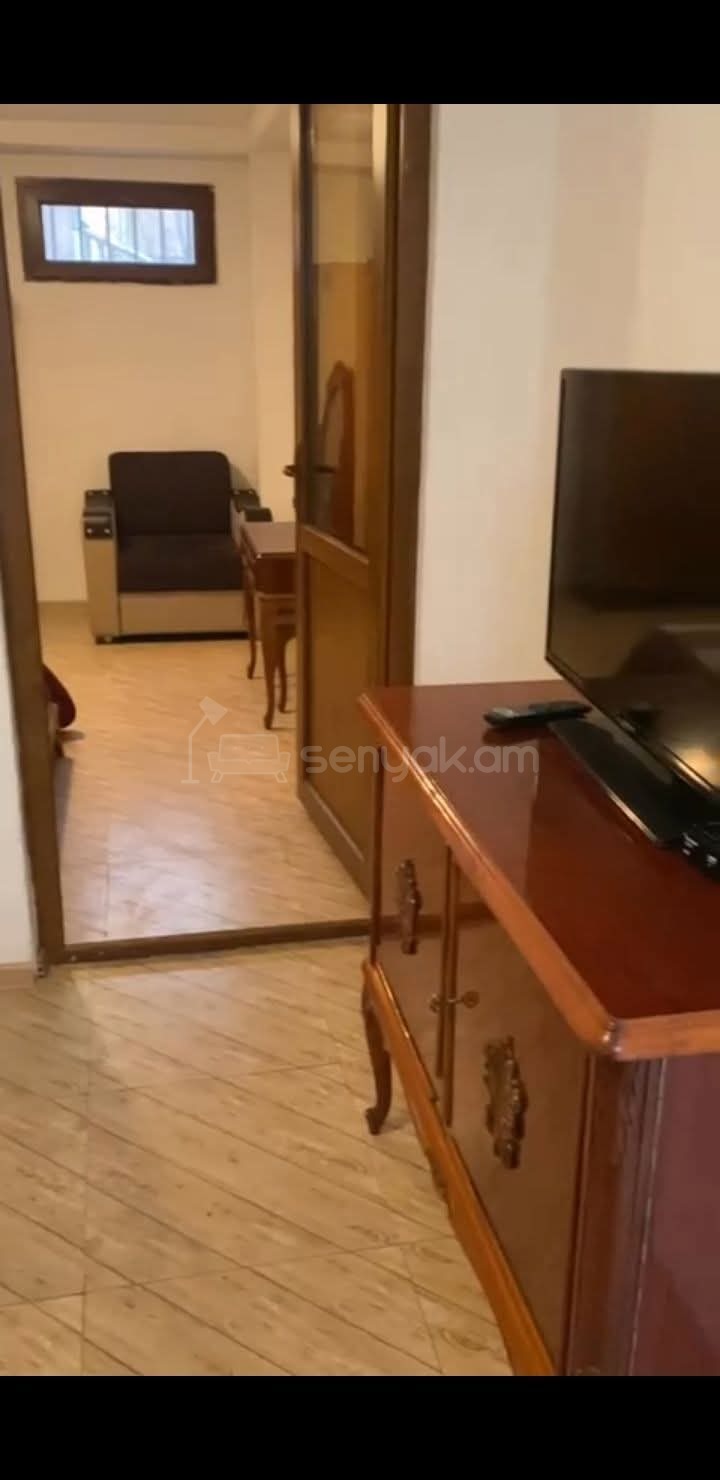 2 Սենյականոց Բնակարան Քարե Շենքում, 55քմ, 1/1 հարկ, Կապիտալ Վերանորոգված, Կահավորված, Արևկող