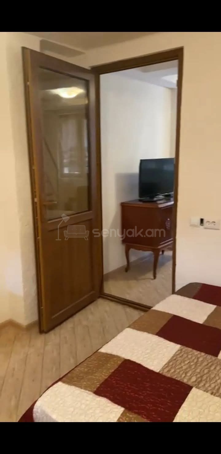 2 Սենյականոց Բնակարան Քարե Շենքում, 55քմ, 1/1 հարկ, Կապիտալ Վերանորոգված, Կահավորված, Արևկող