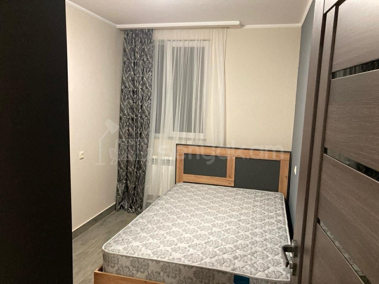 3 Սենյականոց Բնակարան Քարե Շենքում, 72քմ, 1/1 հարկ, Կապիտալ Վերանորոգված, Կահավորված