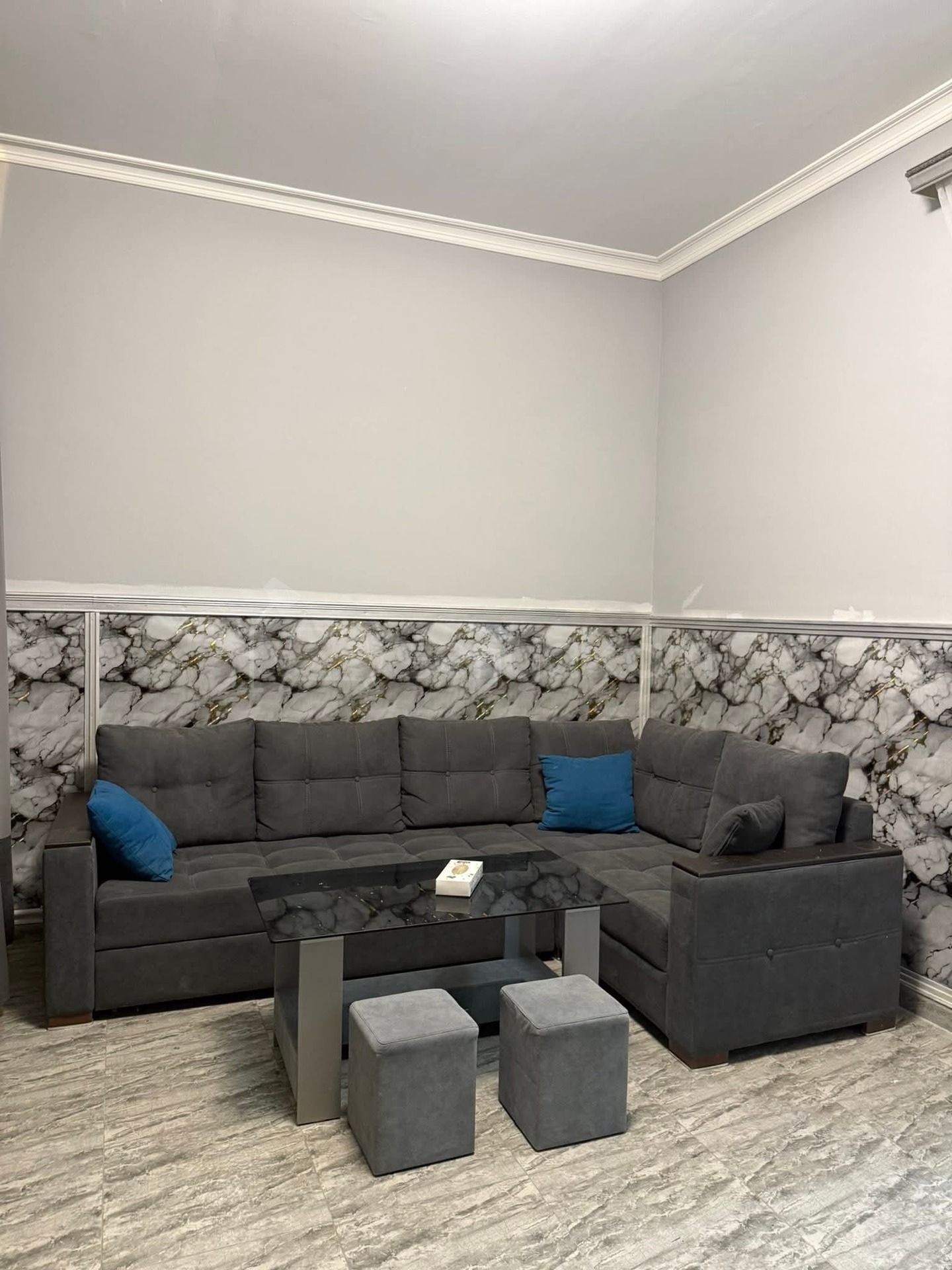 2 Սենյականոց Բնակարան Քարե Շենքում, 44քմ, 2/2 հարկ, Նորմալ Վիճակում, Կահավորված, Արևկող