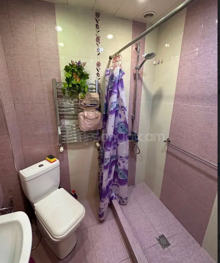 2 Սենյականոց Բնակարան, 65քմ, 8/10 հարկ, Կապիտալ Վերանորոգված, Կահավորված, Արևկող