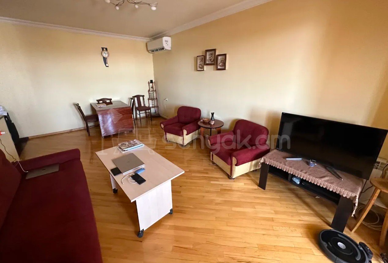 2 Սենյականոց Բնակարան, 65քմ, 8/10 հարկ, Կապիտալ Վերանորոգված, Կահավորված, Արևկող