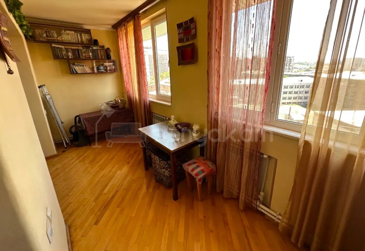 2 Սենյականոց Բնակարան, 65քմ, 8/10 հարկ, Կապիտալ Վերանորոգված, Կահավորված, Արևկող