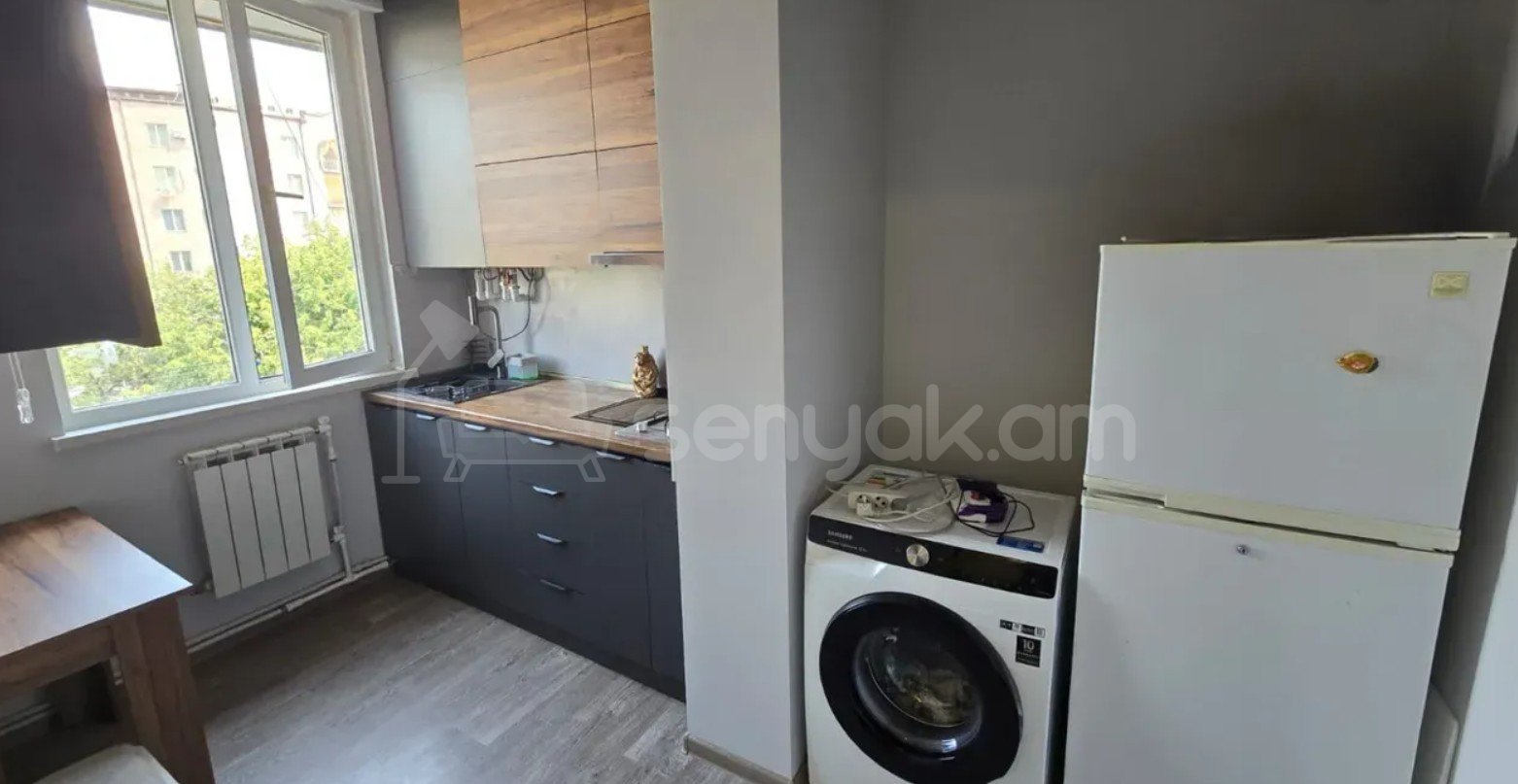 2 Սենյականոց Բնակարան, 65քմ, 3/10 հարկ, Կապիտալ Վերանորոգված, Կահավորված, Արևկող