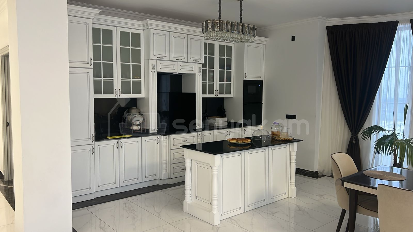 5 Սենյականոց Սեփական Տուն, 700քմ, Դիզայներական Վերանորոգված, Կահավորված, Ավտոտնակով