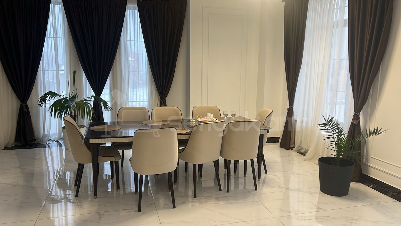 5 Սենյականոց Սեփական Տուն, 700քմ, Դիզայներական Վերանորոգված, Կահավորված, Ավտոտնակով