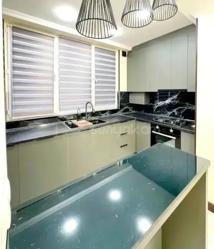 3 Սենյականոց Բնակարան, 80քմ, 2/9 հարկ, Դիզայներական Վերանորոգված, Կահավորված