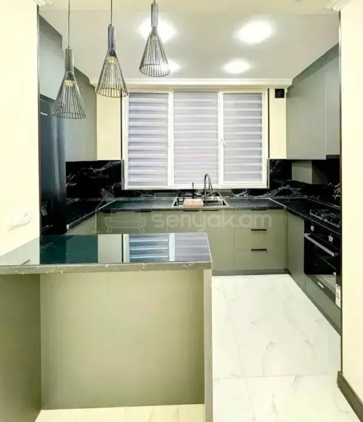 3 Սենյականոց Բնակարան, 80քմ, 2/9 հարկ, Դիզայներական Վերանորոգված, Կահավորված