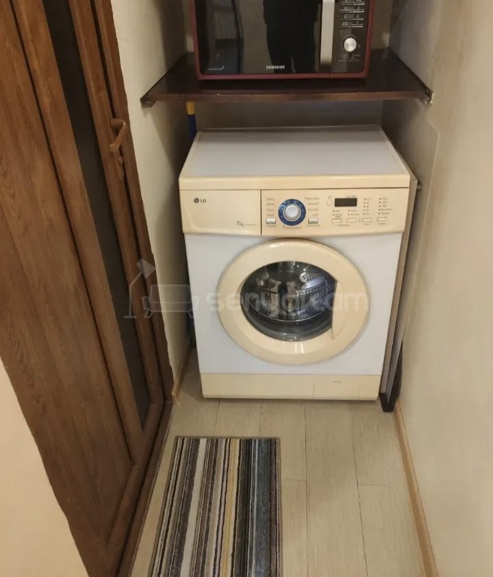 2 Սենյականոց Բնակարան Քարե Շենքում, 50քմ, 3/5 հարկ, Կապիտալ Վերանորոգված, Կահավորված, Արևկող