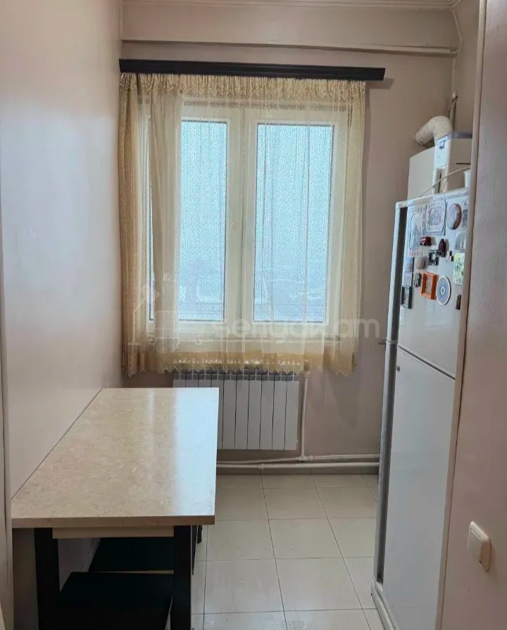 2 Սենյականոց Բնակարան, 65քմ, 8/9 հարկ, Նորմալ Վիճակում, Կահավորված