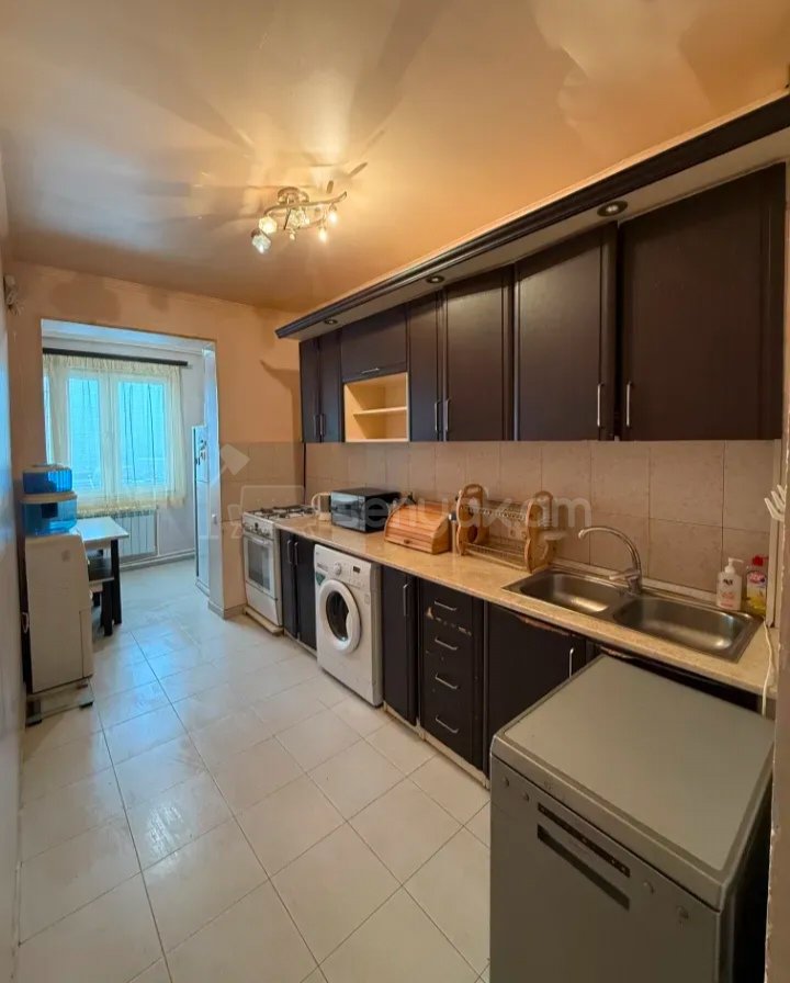 2 Սենյականոց Բնակարան, 65քմ, 8/9 հարկ, Նորմալ Վիճակում, Կահավորված