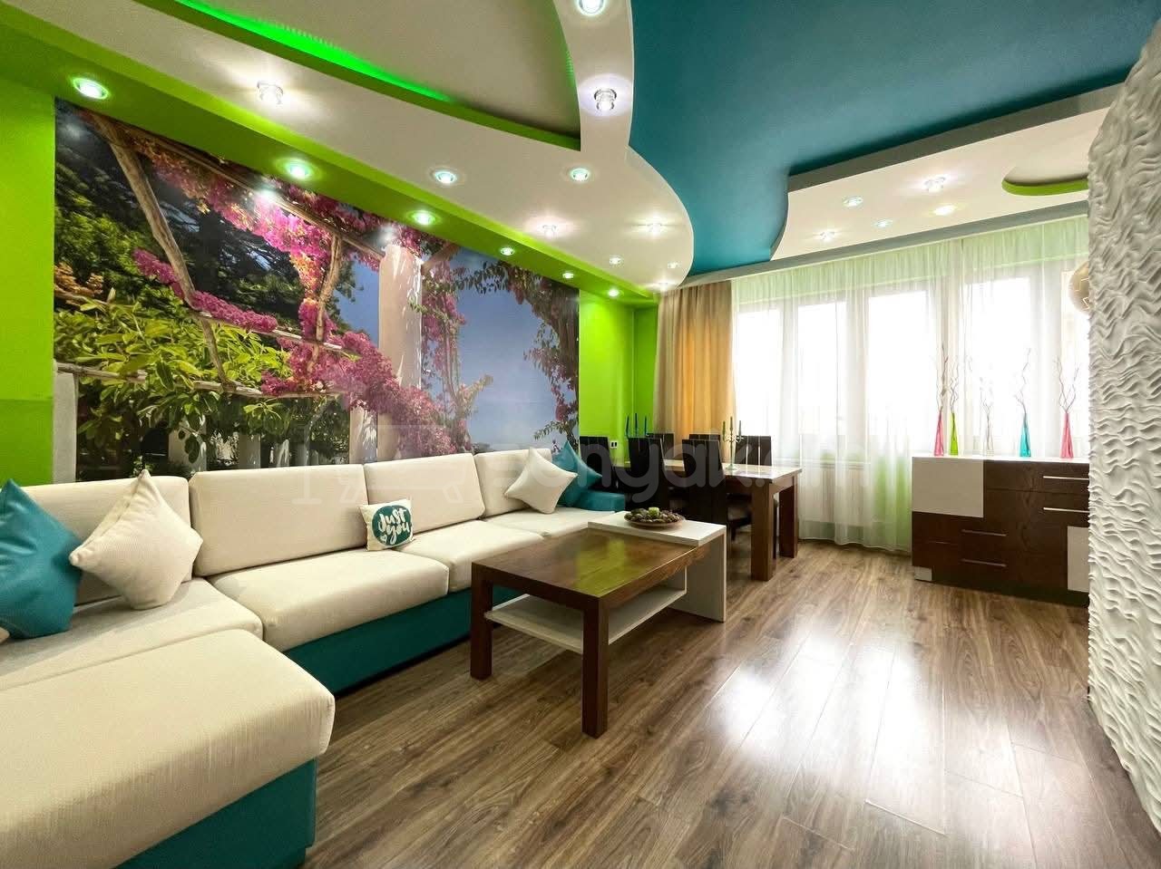 3 Սենյականոց Բնակարան Քարե Շենքում, 74քմ, 3/7 հարկ, Դիզայներական Վերանորոգված, Կահավորված, Արևկող