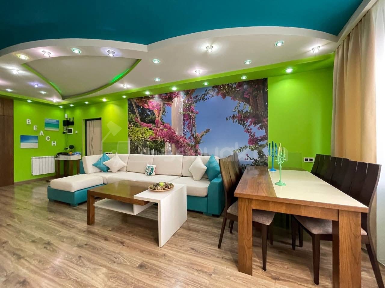 3 Սենյականոց Բնակարան Քարե Շենքում, 74քմ, 3/7 հարկ, Դիզայներական Վերանորոգված, Կահավորված, Արևկող