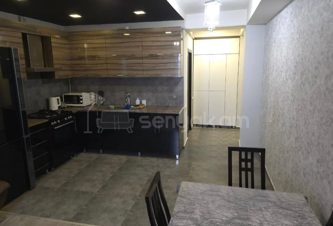 2 Սենյականոց Բնակարան Քարե Շենքում, 48քմ, 3/4 հարկ, Դիզայներական Վերանորոգված, Կահավորված