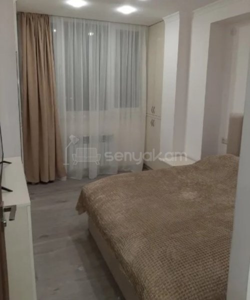 2 Սենյականոց Բնակարան, 45քմ, 3/9 հարկ, Կապիտալ Վերանորոգված, Կահավորված, Արևկող