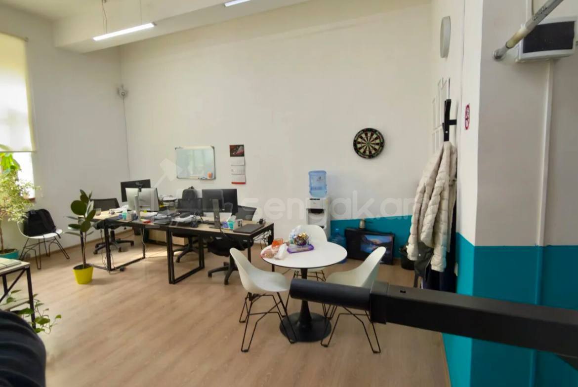 Օֆիսային Տարածք, 28քմ, Կապիտալ Վերանորոգված