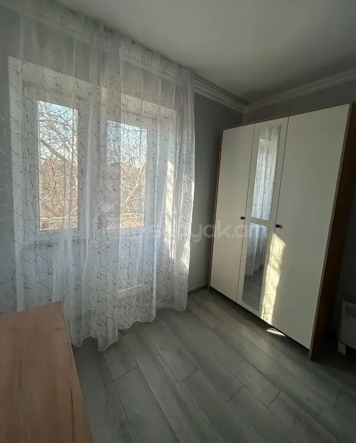 2 Սենյականոց Բնակարան Քարե Շենքում, 51քմ, 4/5 հարկ, Կապիտալ Վերանորոգված