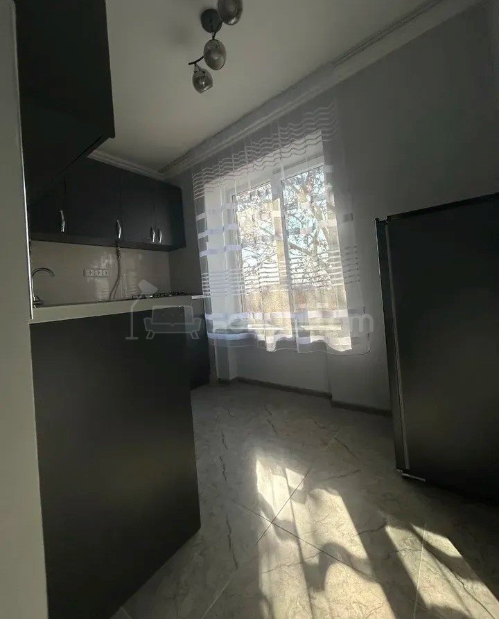 2 Սենյականոց Բնակարան Քարե Շենքում, 51քմ, 4/5 հարկ, Կապիտալ Վերանորոգված