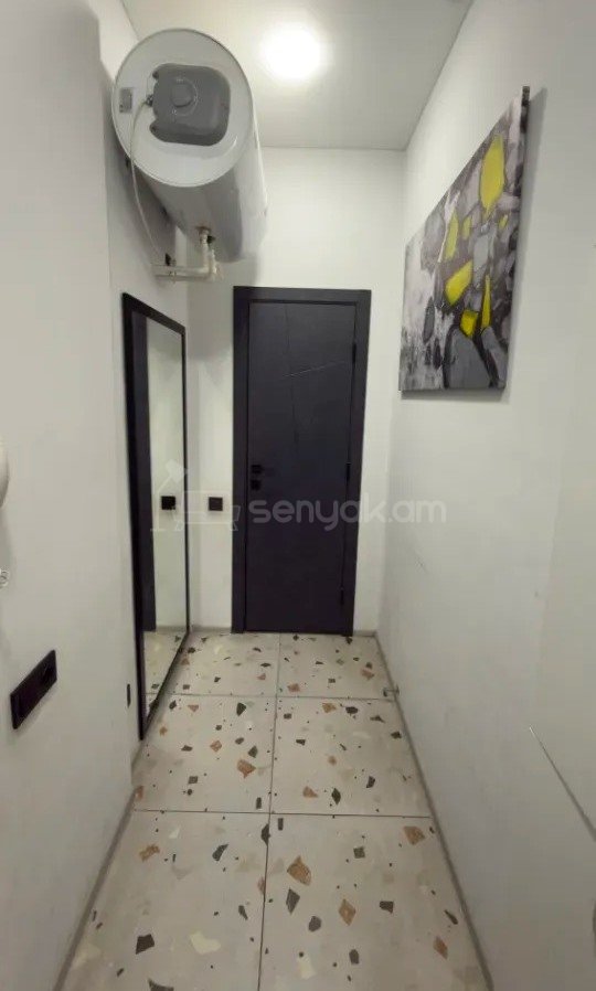 2 Սենյականոց Բնակարան Քարե Շենքում, 43քմ, 3/4 հարկ, Կապիտալ Վերանորոգված