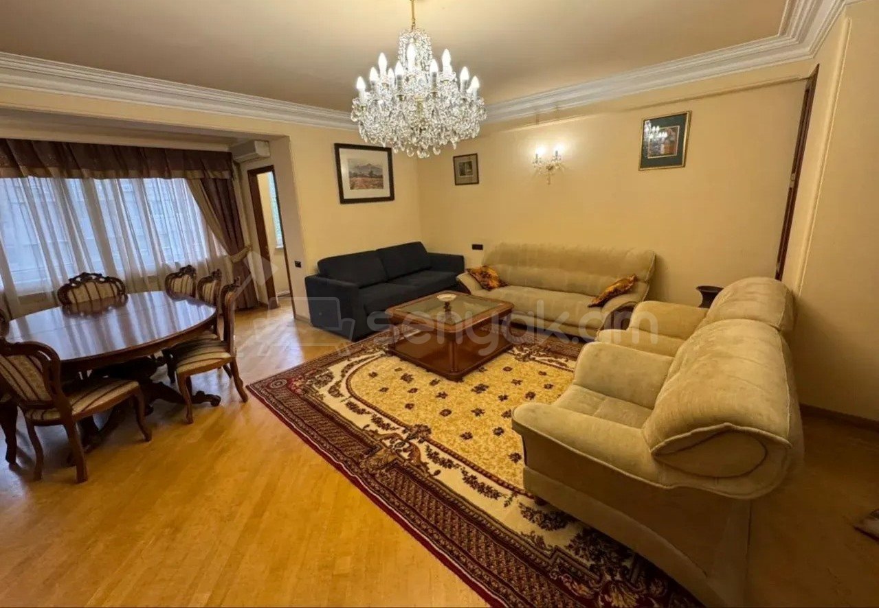 4 Սենյականոց Բնակարան, 112քմ, 3/7 հարկ, Կապիտալ Վերանորոգված