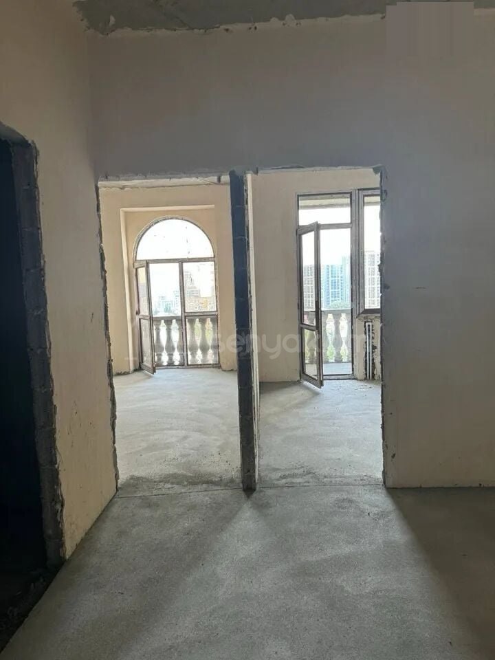 3 Սենյականոց Բնակարան, 71քմ, 8/10 հարկ, Զրոյական Վիճակում