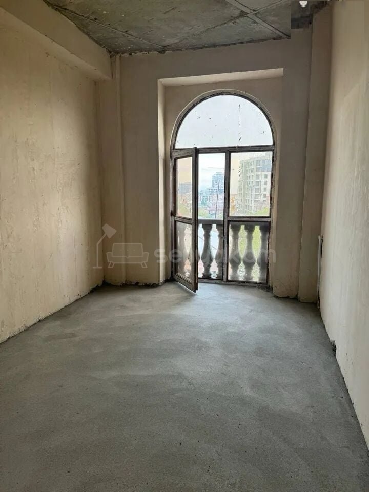 3 Սենյականոց Բնակարան, 71քմ, 8/10 հարկ, Զրոյական Վիճակում