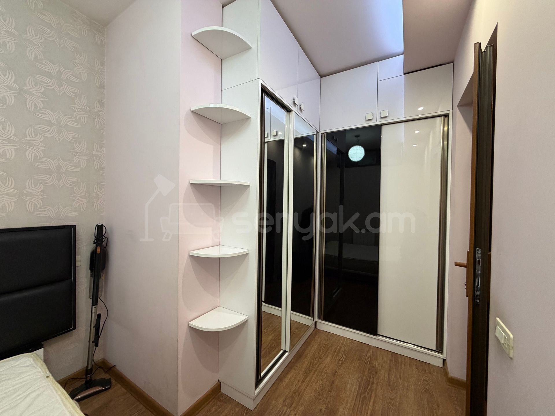 2 Սենյականոց Բնակարան, 45քմ, 9/9 հարկ, Կապիտալ Վերանորոգված