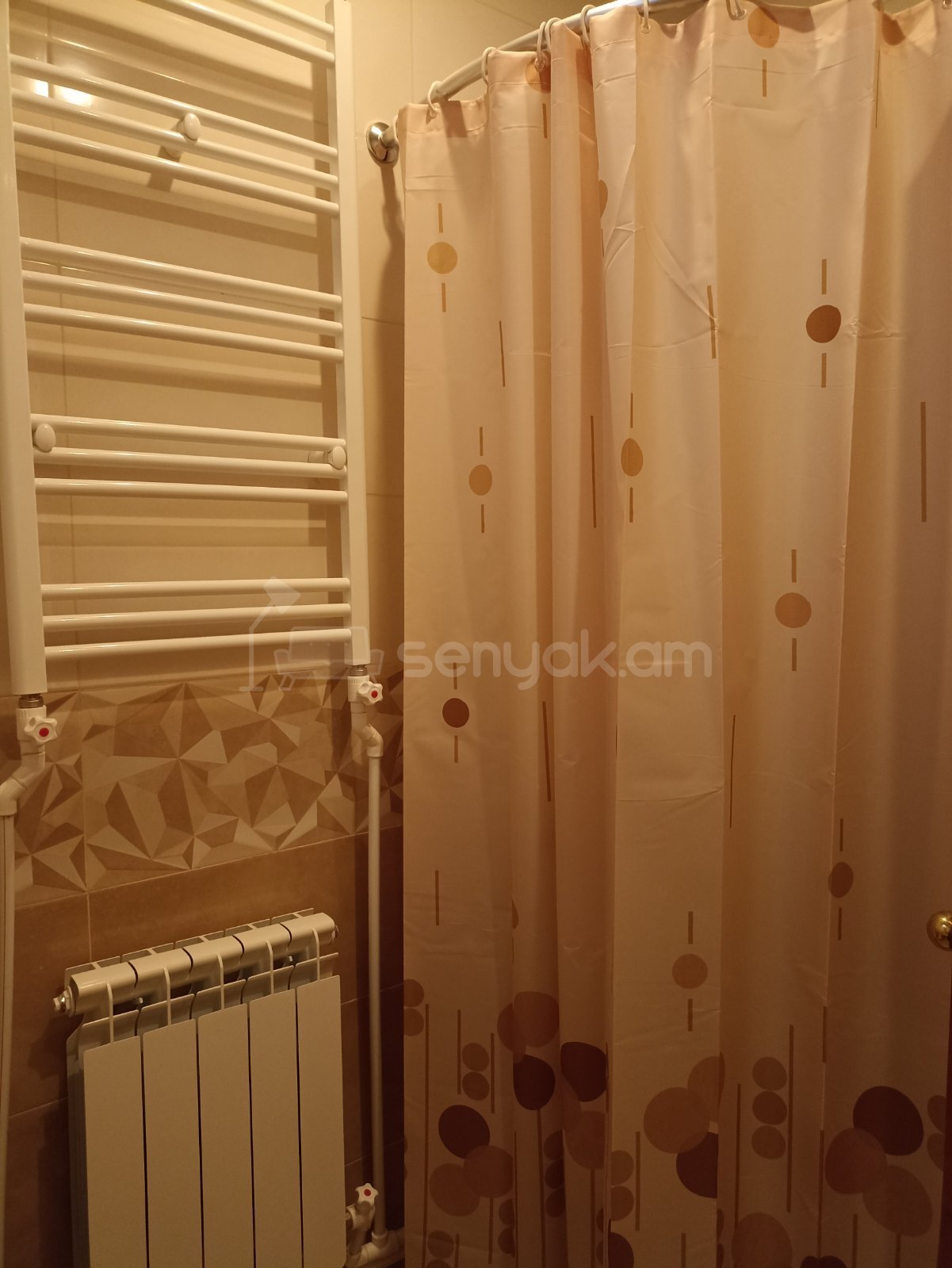 2 Սենյականոց Սեփական Տուն, 64քմ, Կապիտալ Վերանորոգված, Կահավորված