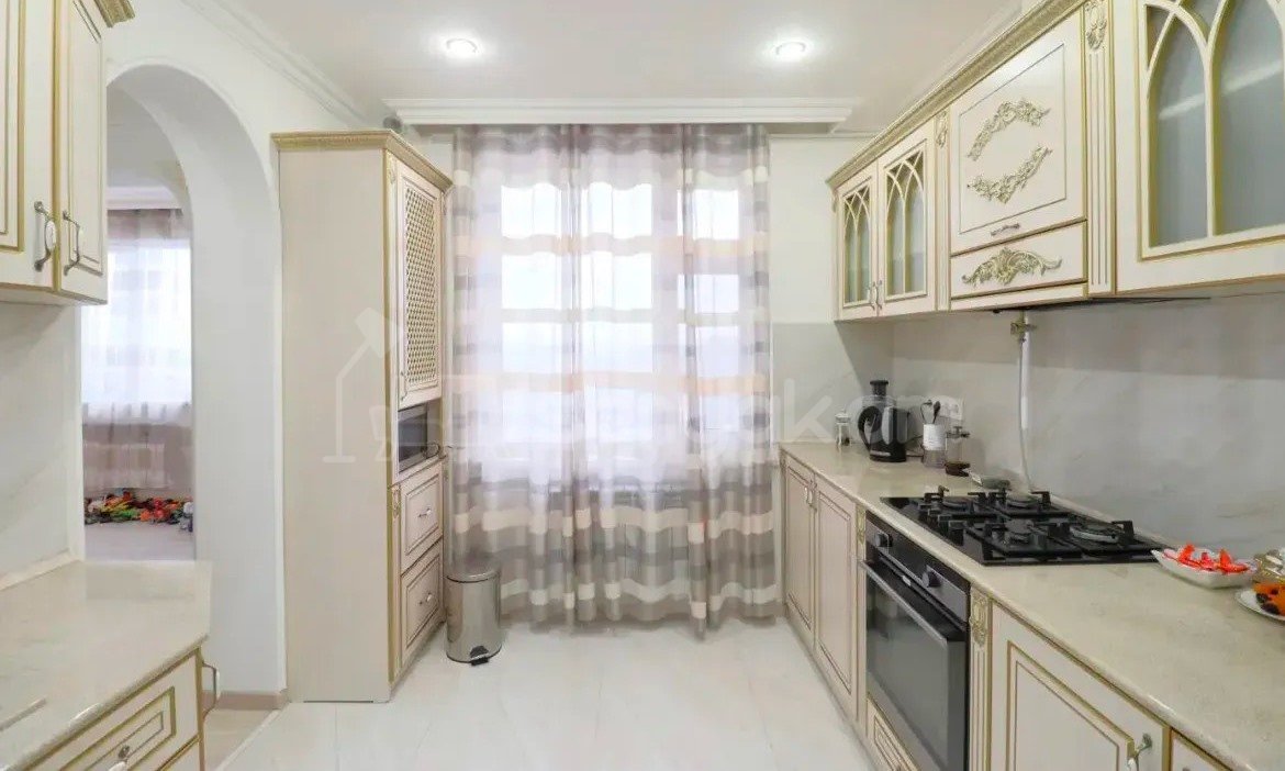 4 Սենյականոց Բնակարան, 94քմ, 7/9 հարկ, Դիզայներական Վերանորոգված