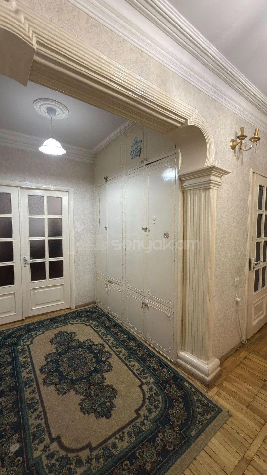 4 Սենյականոց Բնակարան, 100քմ, 2/9 հարկ, Նորմալ Վիճակում, Կահավորված