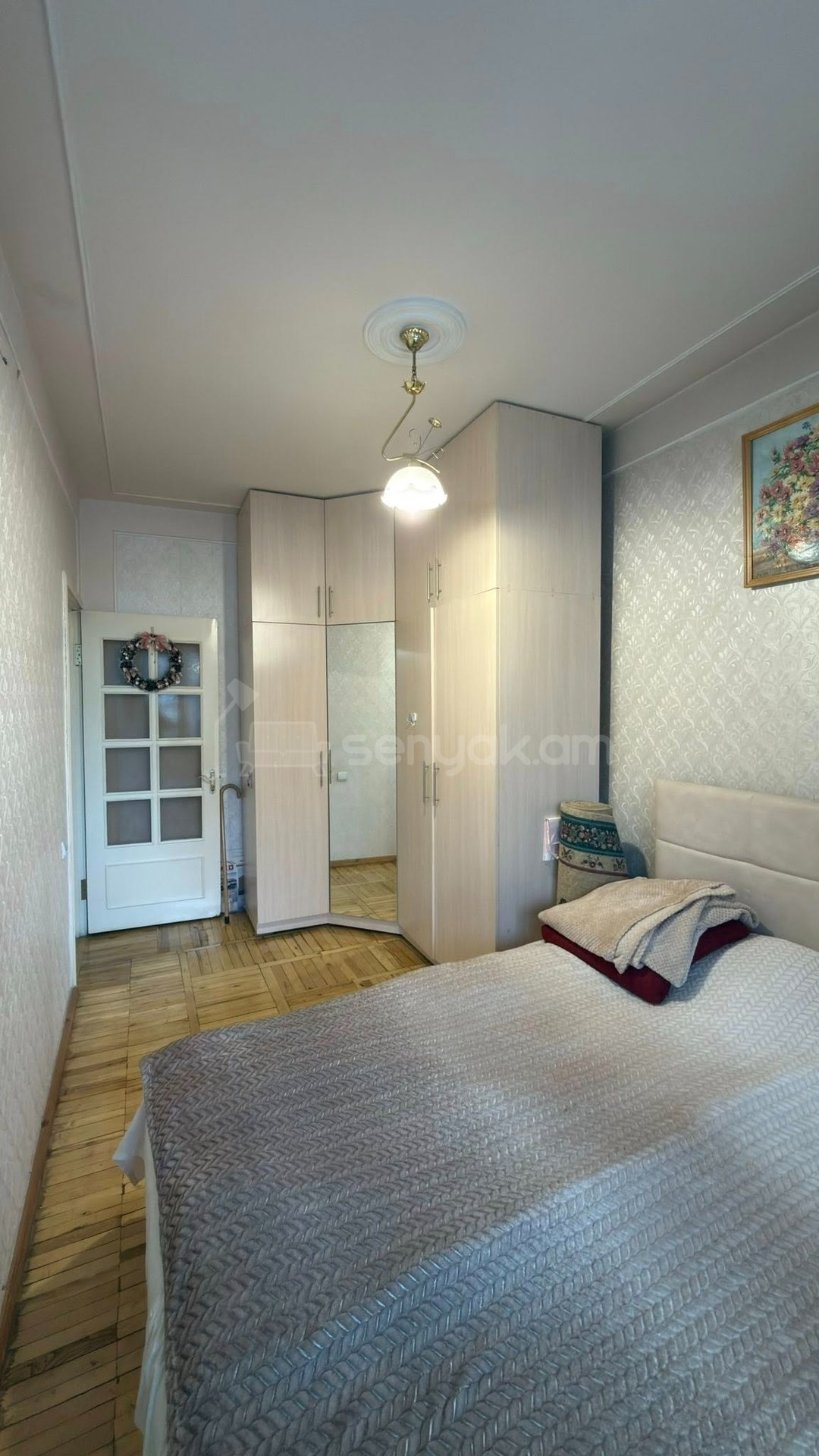 4 Սենյականոց Բնակարան, 100քմ, 2/9 հարկ, Նորմալ Վիճակում, Կահավորված