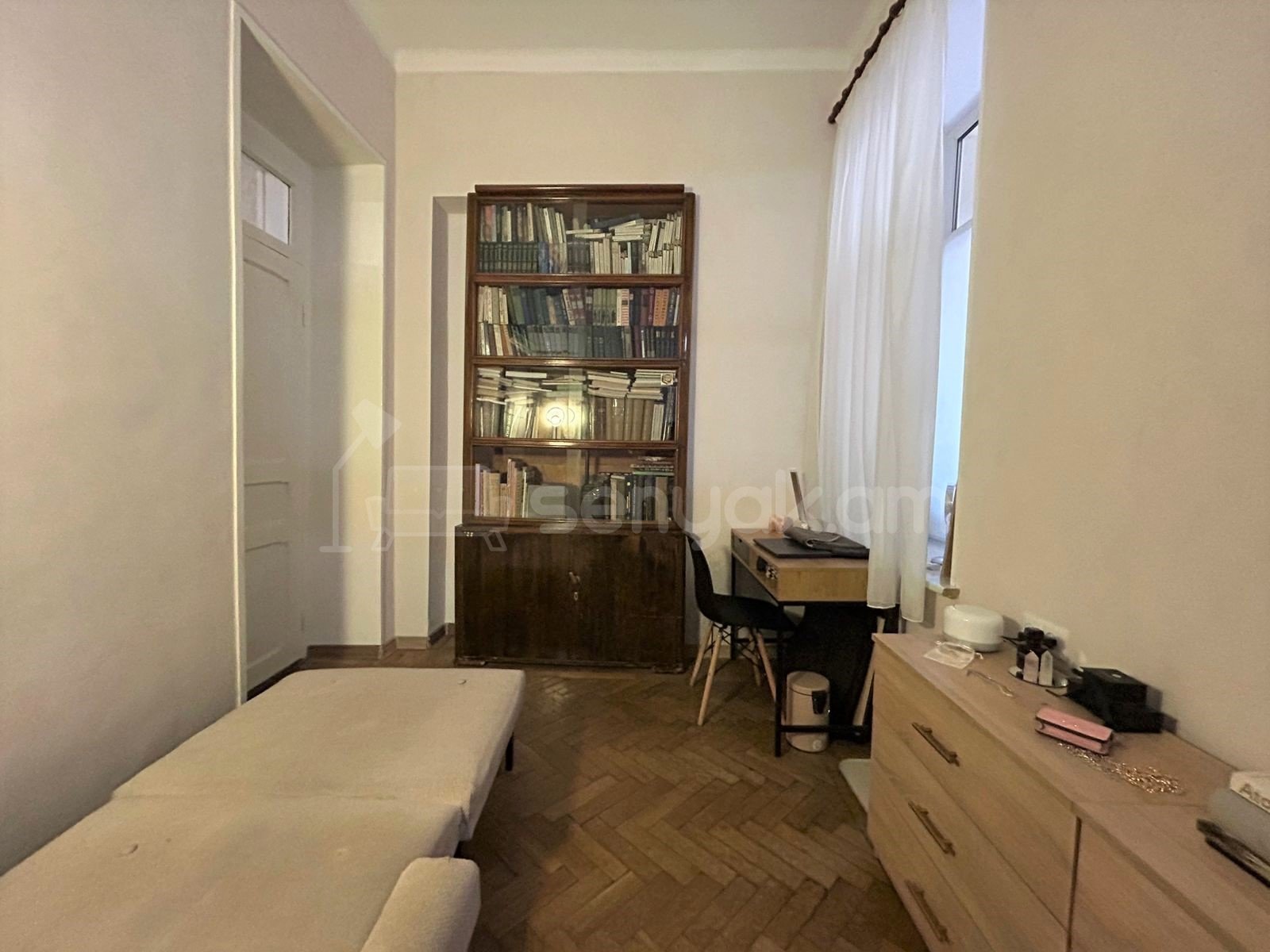 3 Սենյականոց Բնակարան Քարե Շենքում, 86քմ, 2/4 հարկ, Կոսմետիկ Վերանորոգված