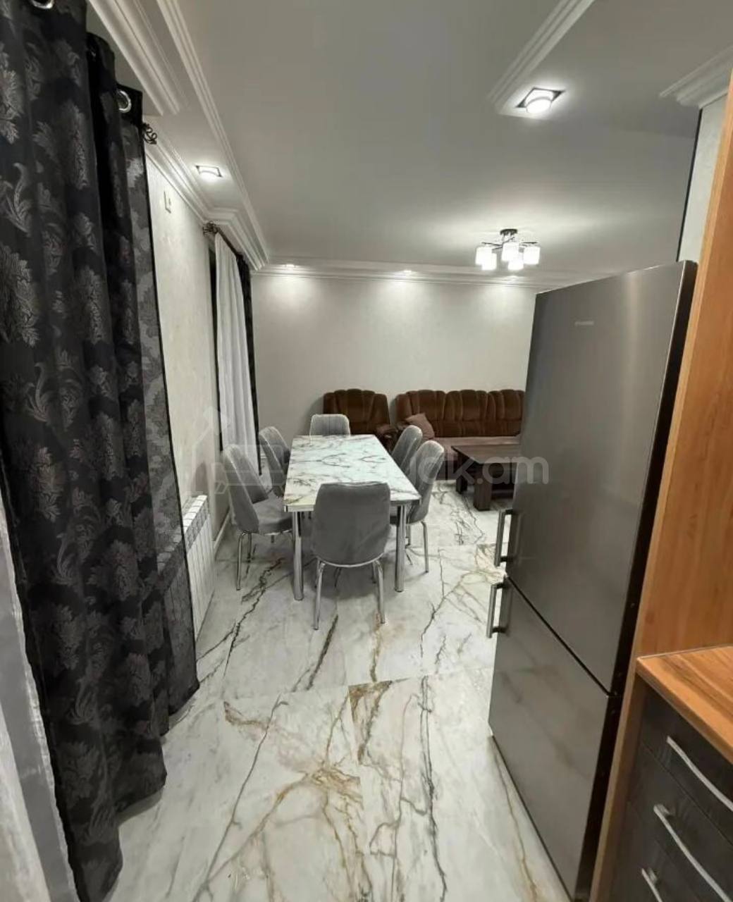 3 Սենյականոց Բնակարան Քարե Շենքում, 55քմ, 3/5 հարկ, Դիզայներական Վերանորոգված, Կահավորված, Արևկող