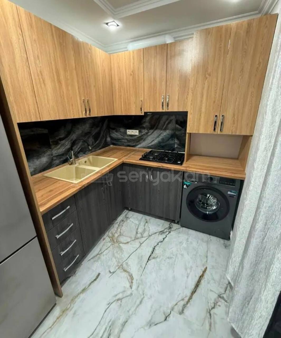 3 Սենյականոց Բնակարան Քարե Շենքում, 55քմ, 3/5 հարկ, Դիզայներական Վերանորոգված, Կահավորված, Արևկող